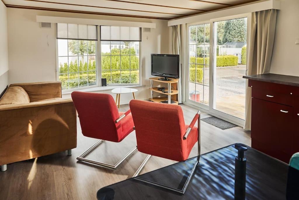 4 Persons Chalet Valkenbosch Situated In The Forested Area Oisterwijk Zewnętrze zdjęcie